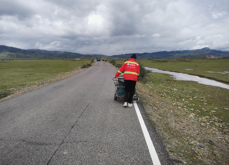 甘孜道路交通標線